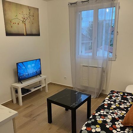Appartement Lumineux Pres Metro Σαιν-Ντενί Εξωτερικό φωτογραφία