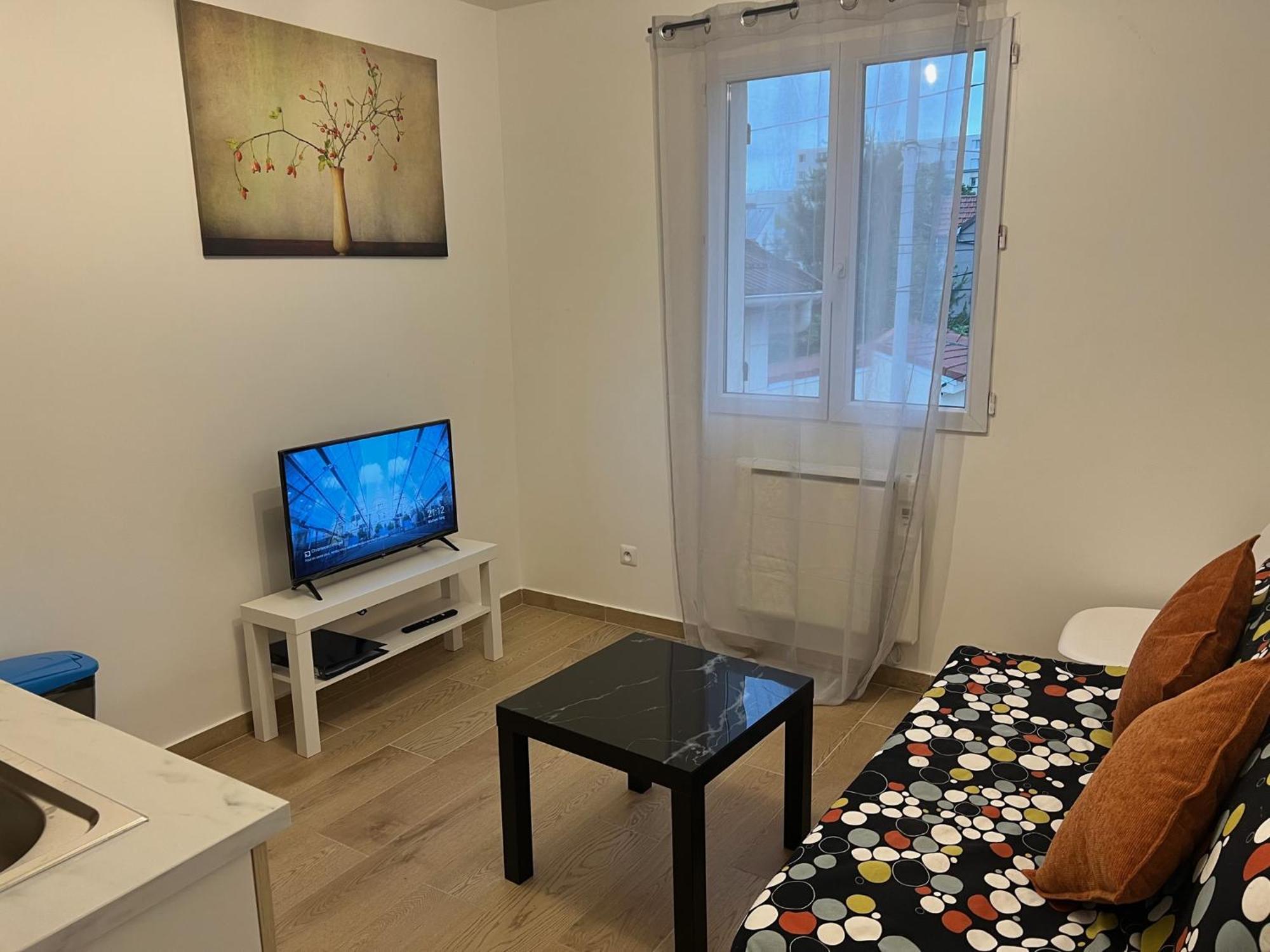 Appartement Lumineux Pres Metro Σαιν-Ντενί Εξωτερικό φωτογραφία